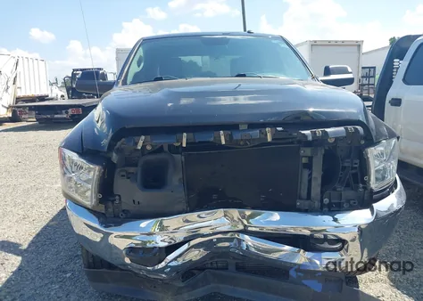 2018 Ram 2500 Tradesman 4X4 6'4 Box from USA, damaged, VIN 3C6UR5CL2JG411687